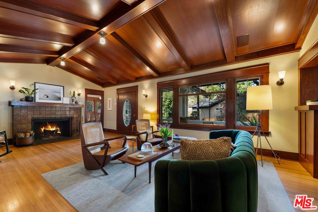 8050 Jovenita Canyon Dr