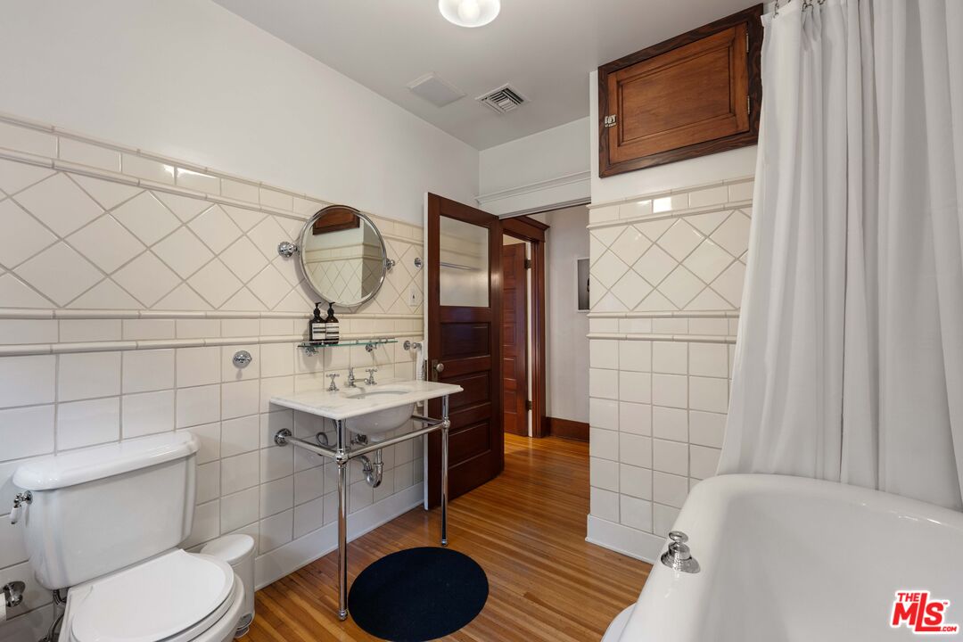 8050 Jovenita Canyon Dr