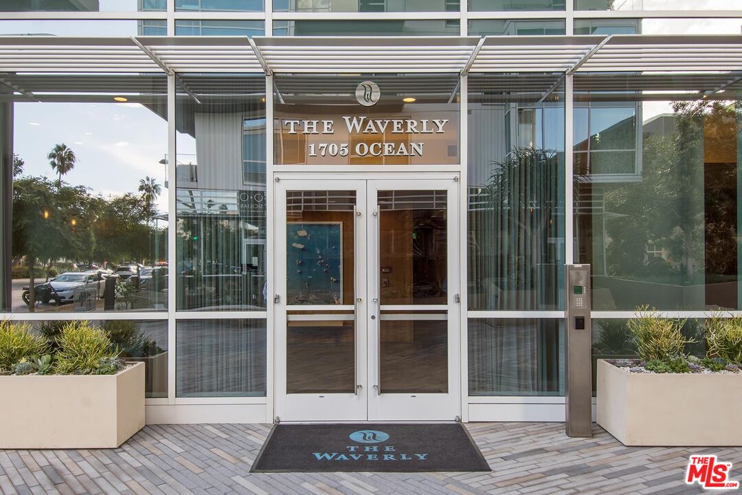 1705 Ocean Unit: 412