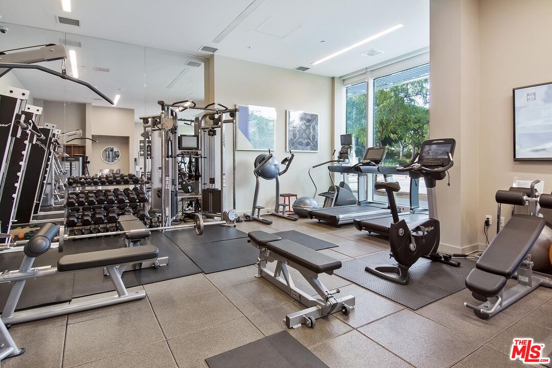 1705 Ocean Unit: 412