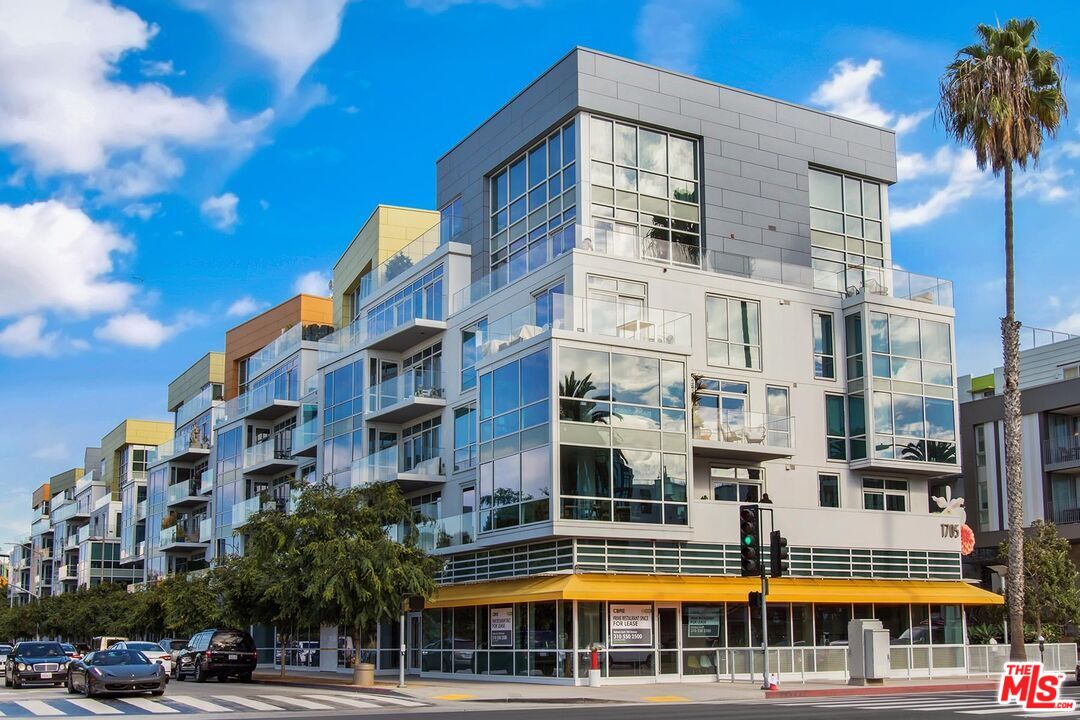 1705 Ocean Unit: 412