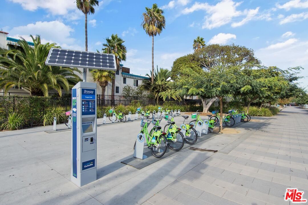 1705 Ocean Unit: 412