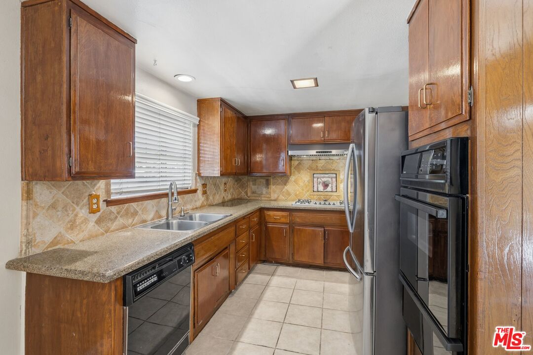 1440 Ivywood Dr
