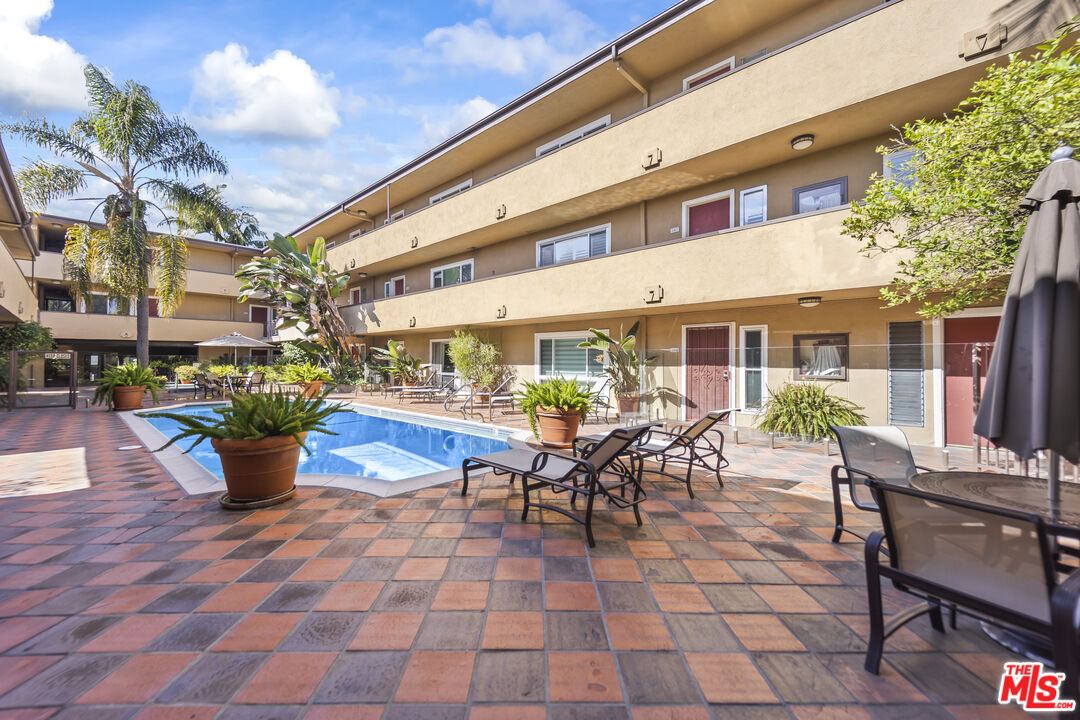 970 Palm Ave Unit: 209