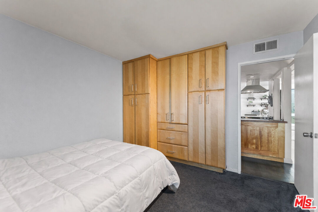 970 Palm Ave Unit: 209