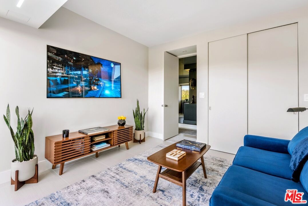 838 N Doheny Dr Unit: 1202