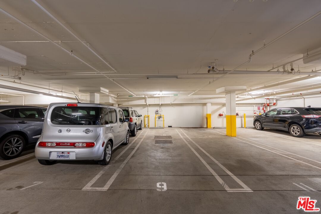 10647 Ashton Unit: 203