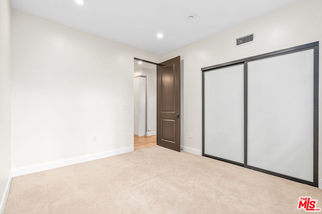 10647 Ashton Unit: 203