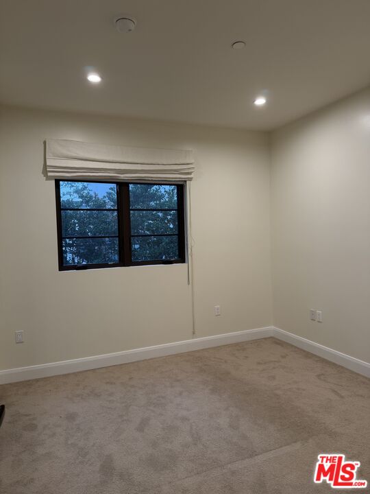 10647 Ashton Unit: 203