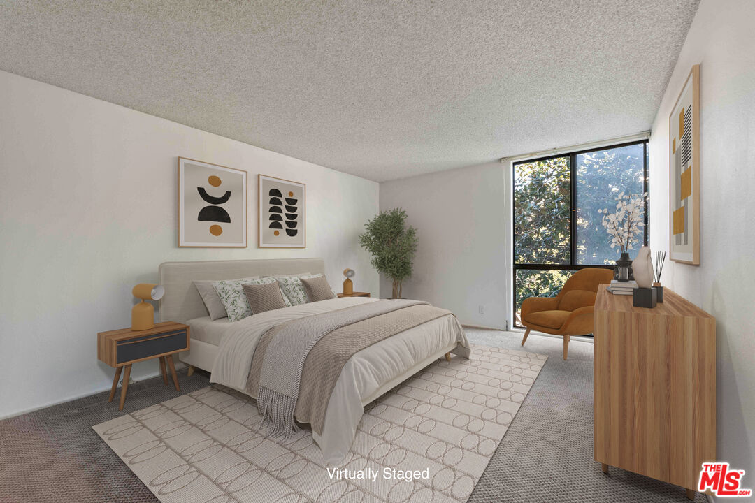 11706 Montana Ave Unit: 204