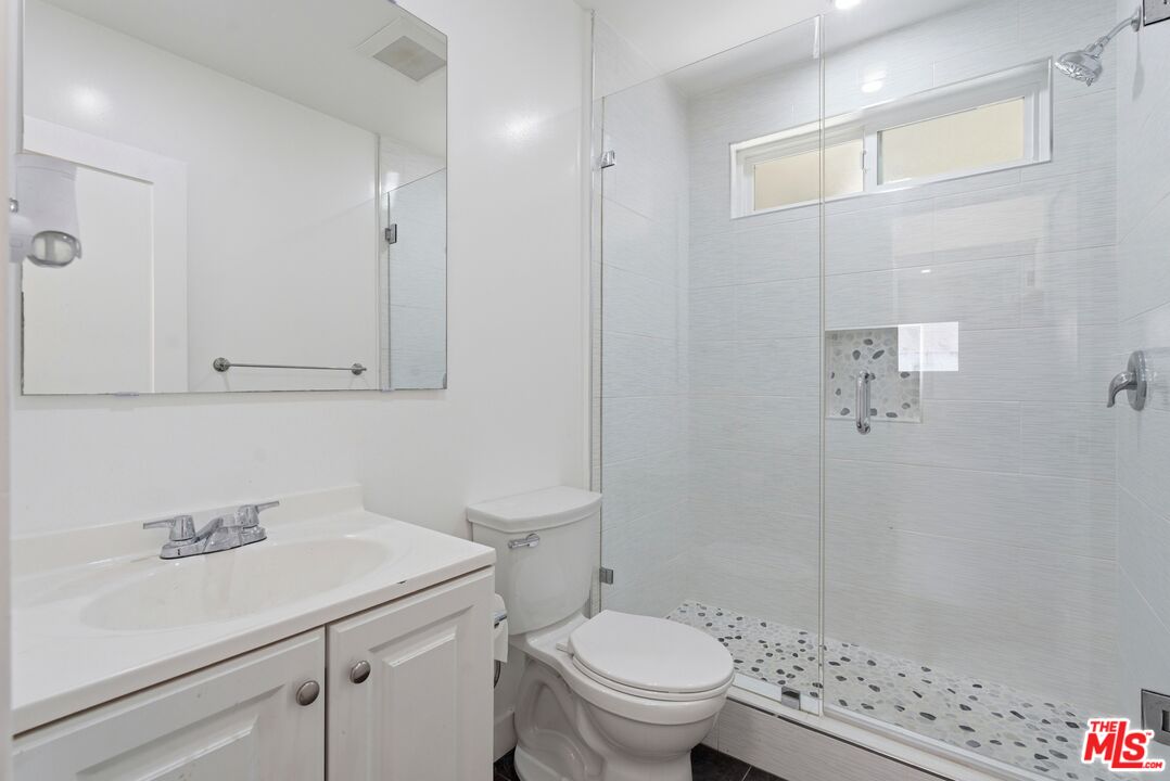 1861 Midvale Ave Unit: 1