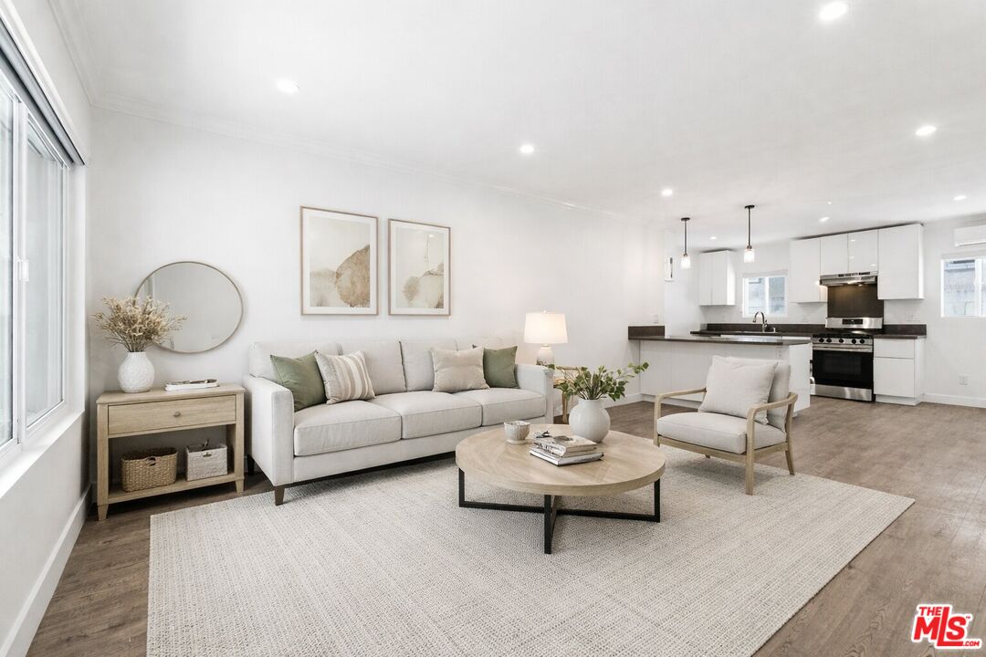 1861 Midvale Ave Unit: 1