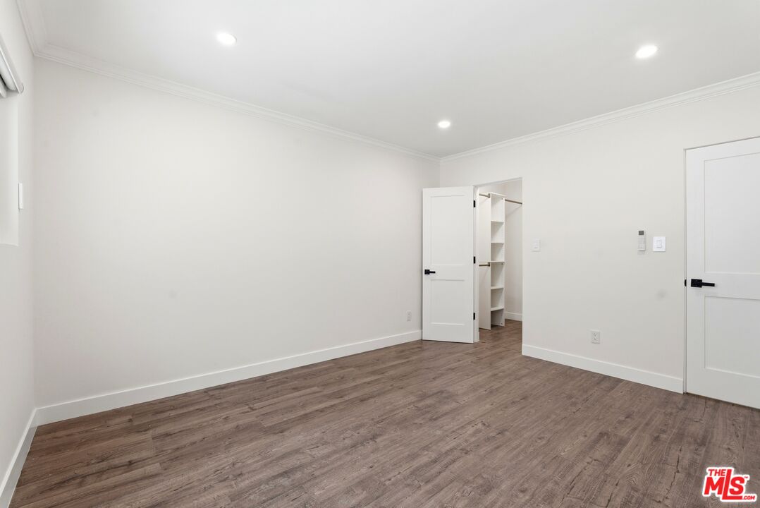 1861 Midvale Ave Unit: 1