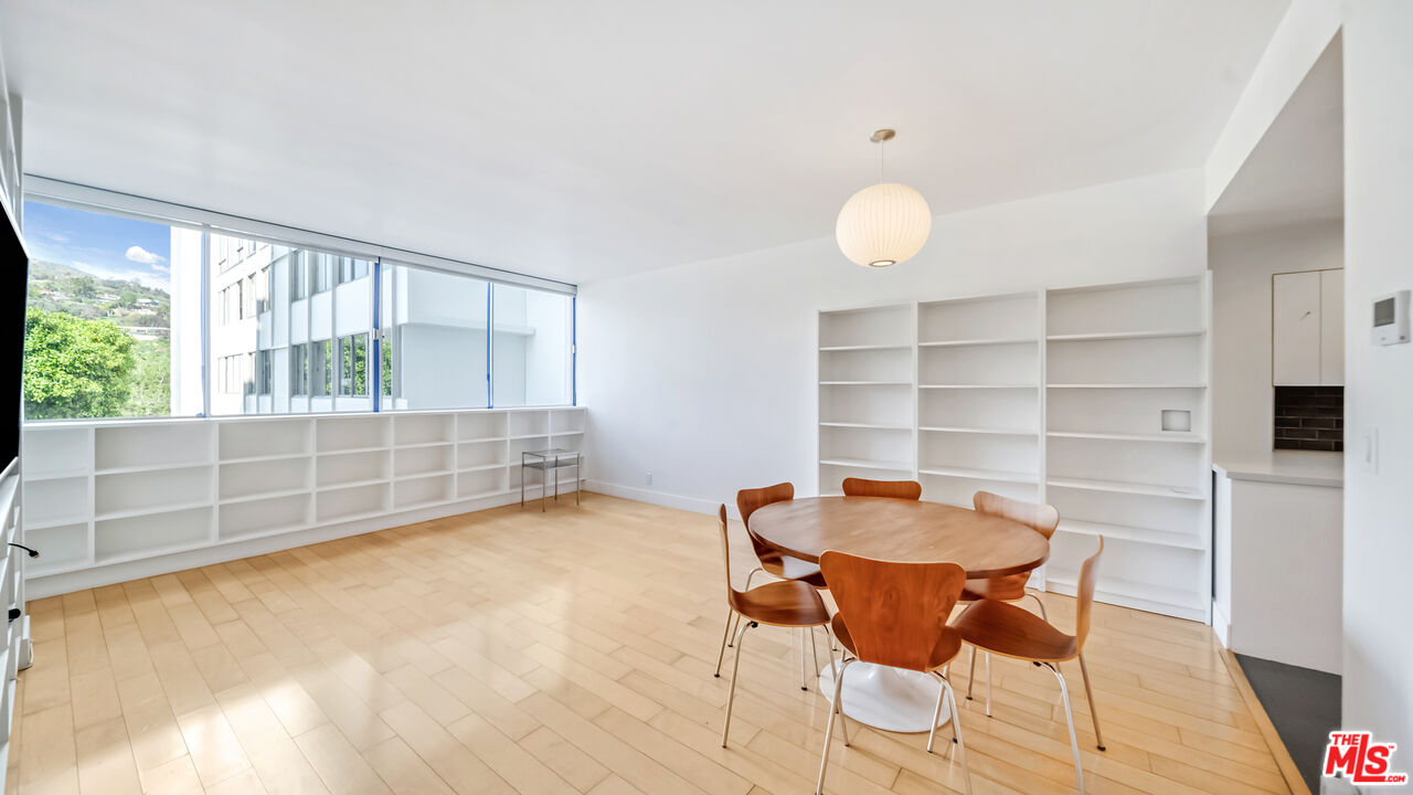 17350 W Sunset Blvd Unit: 204