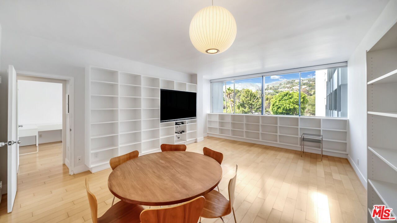 17350 W Sunset Blvd Unit: 204