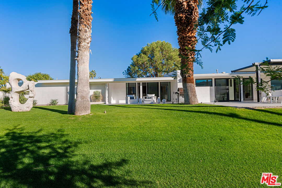 49723 Avenida Montero