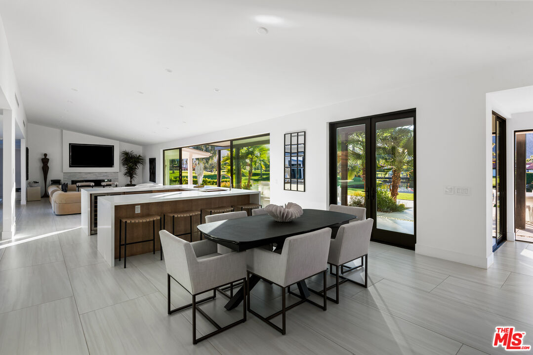 49723 Avenida Montero