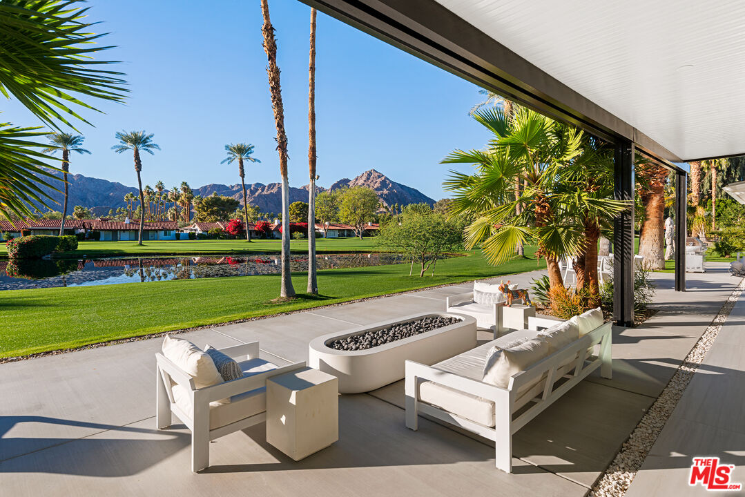 49723 Avenida Montero