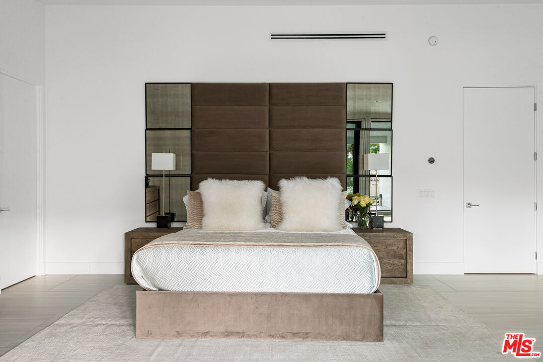 49723 Avenida Montero