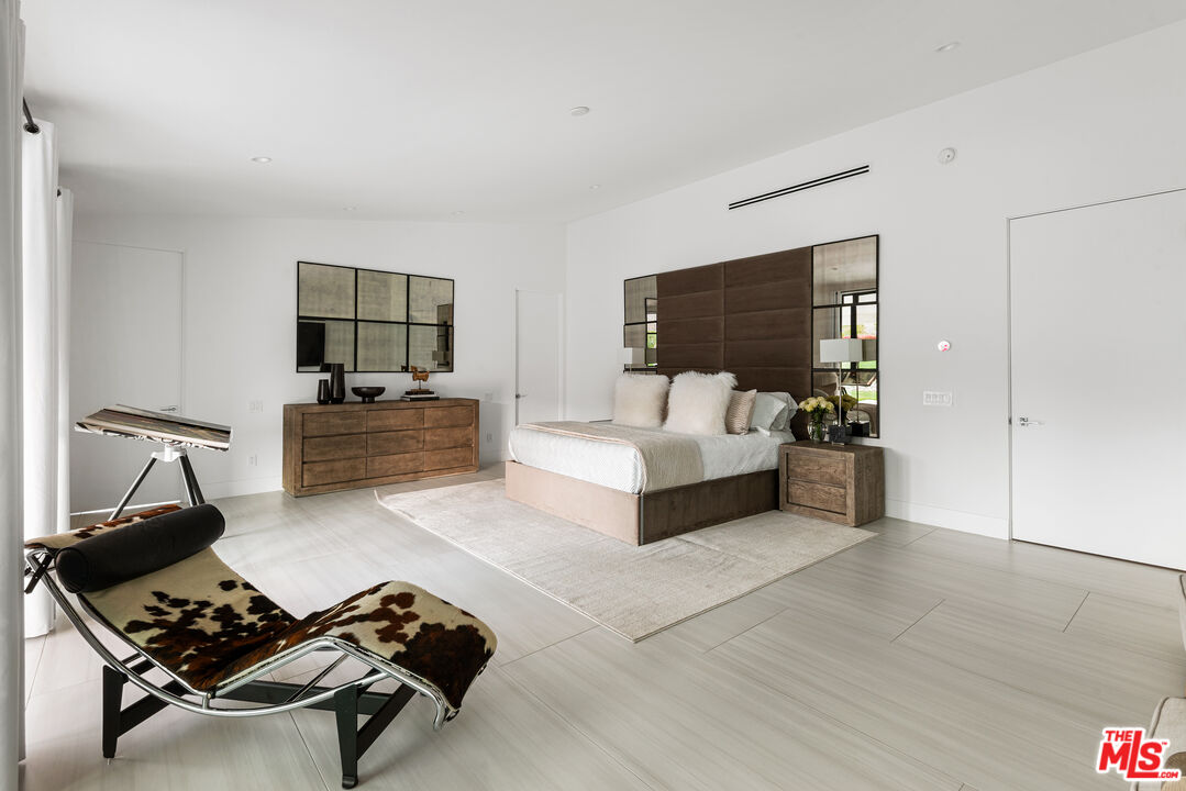 49723 Avenida Montero