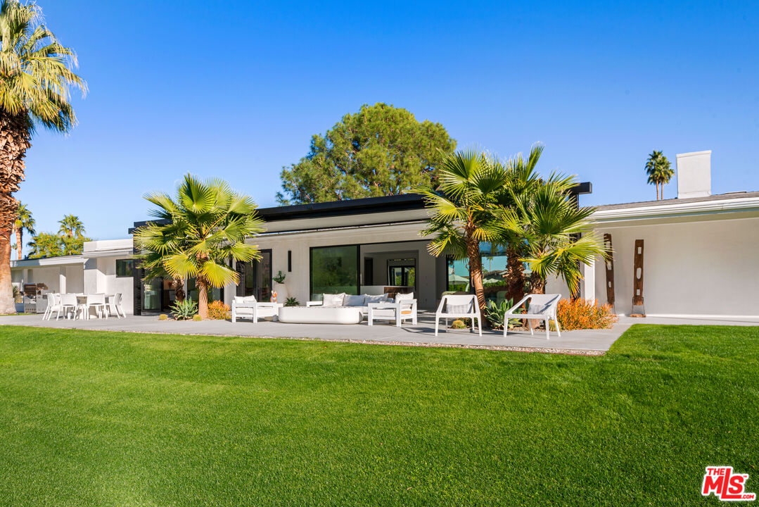 49723 Avenida Montero