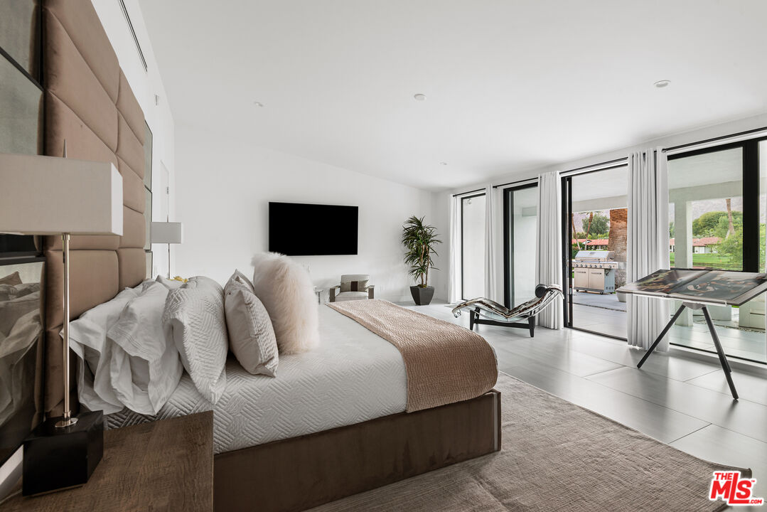 49723 Avenida Montero