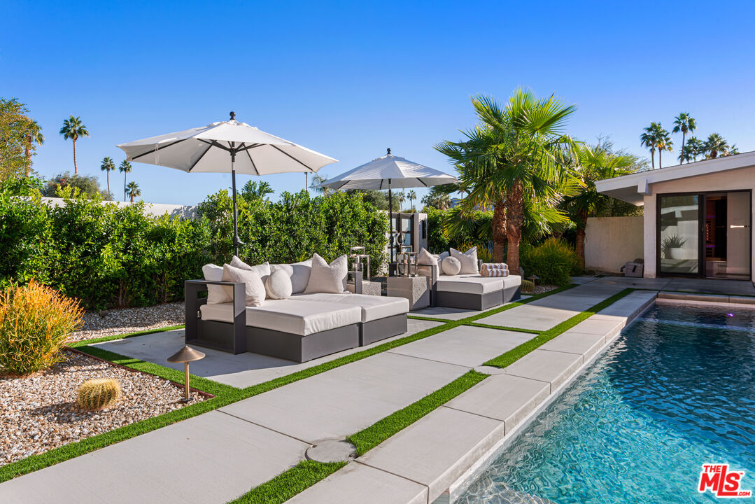 49723 Avenida Montero