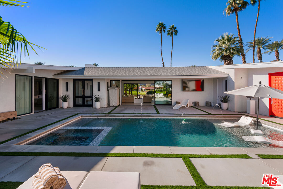 49723 Avenida Montero