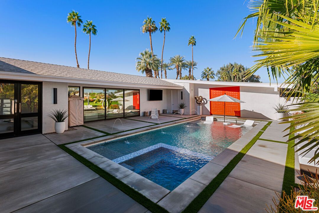 49723 Avenida Montero