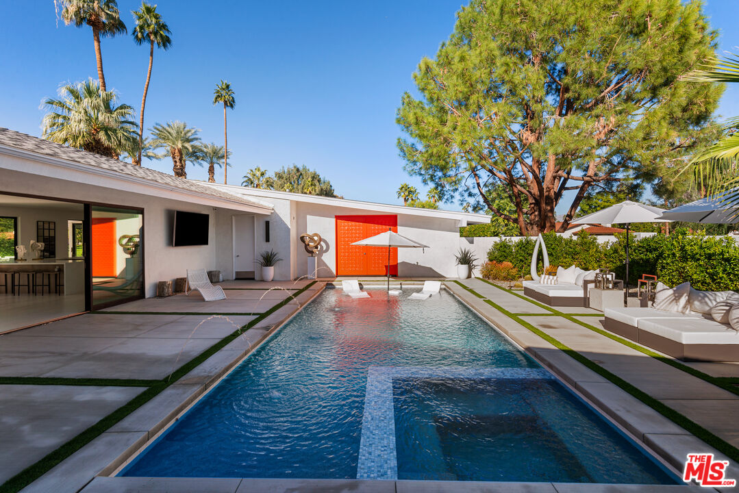 49723 Avenida Montero