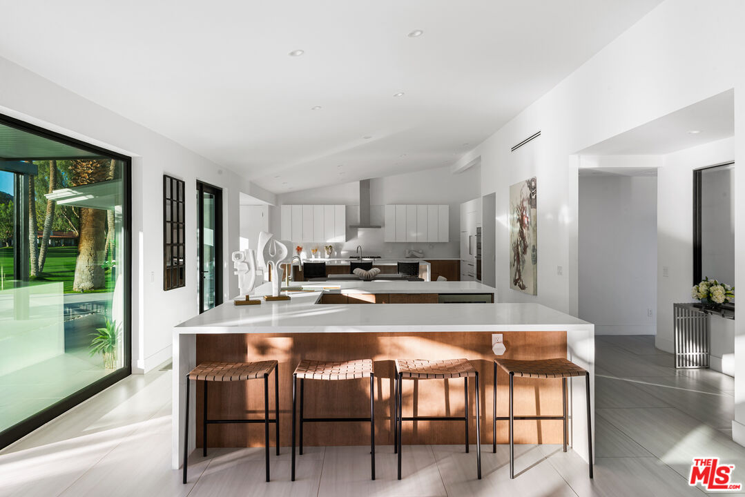 49723 Avenida Montero