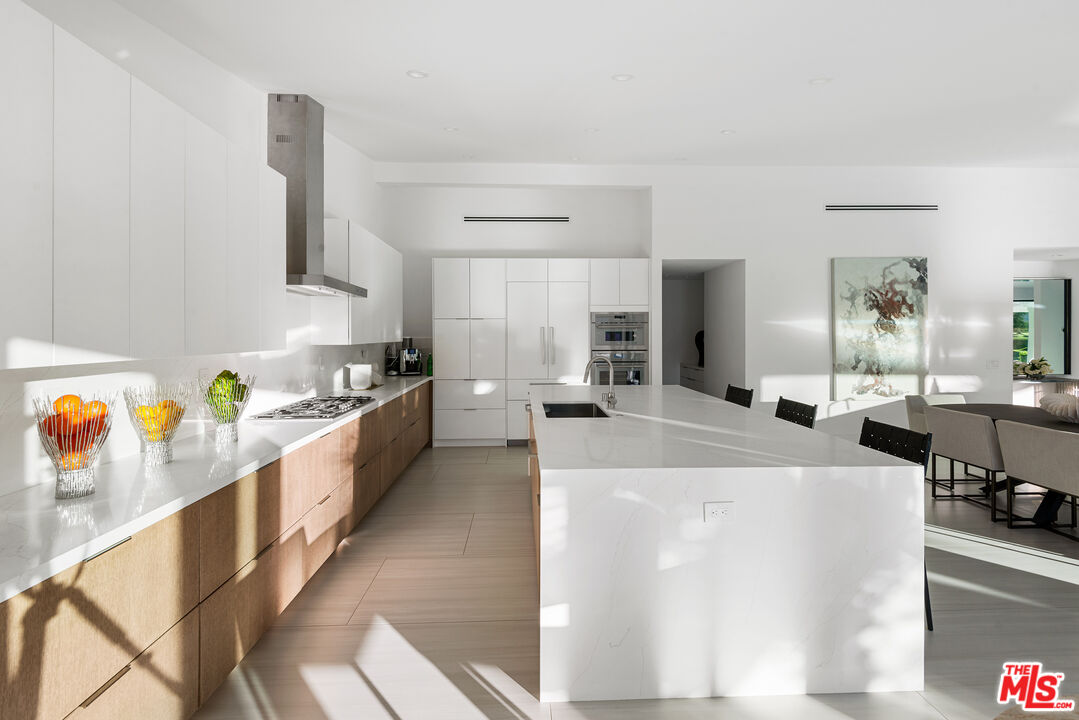 49723 Avenida Montero