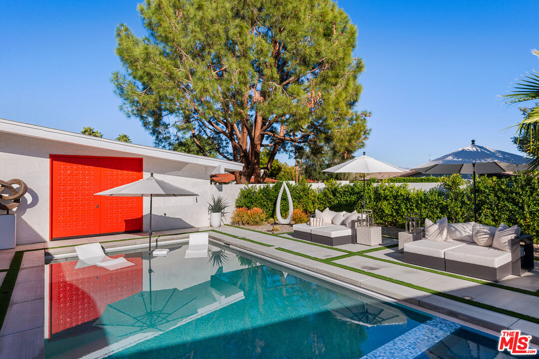 49723 Avenida Montero