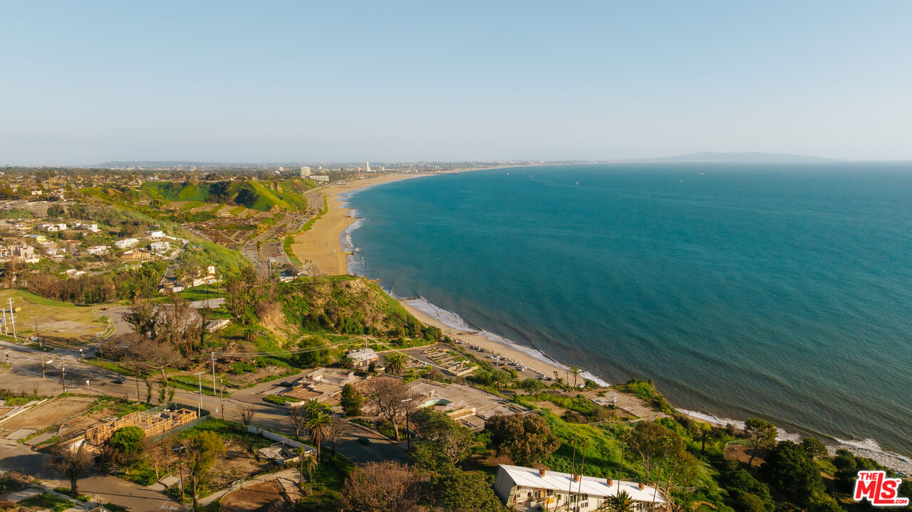 17000 W W. Sunset Blvd