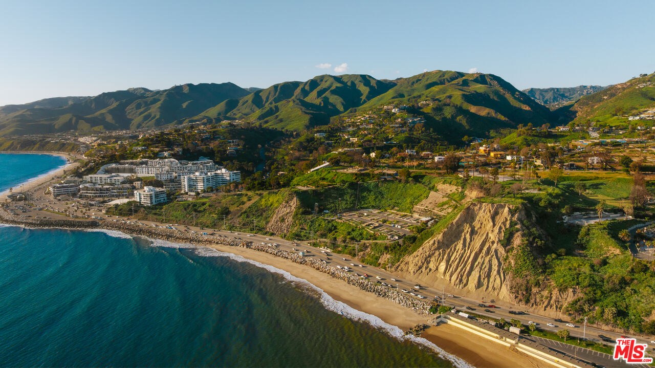 17000 W W. Sunset Blvd