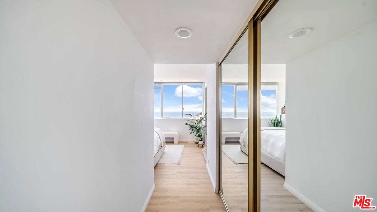 17350 W Sunset Blvd Unit: 605