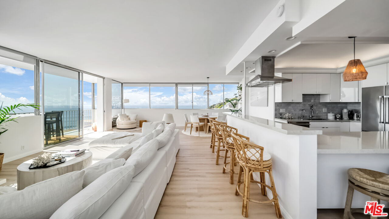 17350 W Sunset Blvd Unit: 605