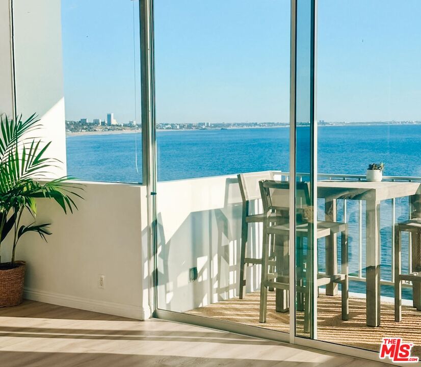 17350 W Sunset Blvd Unit: 605