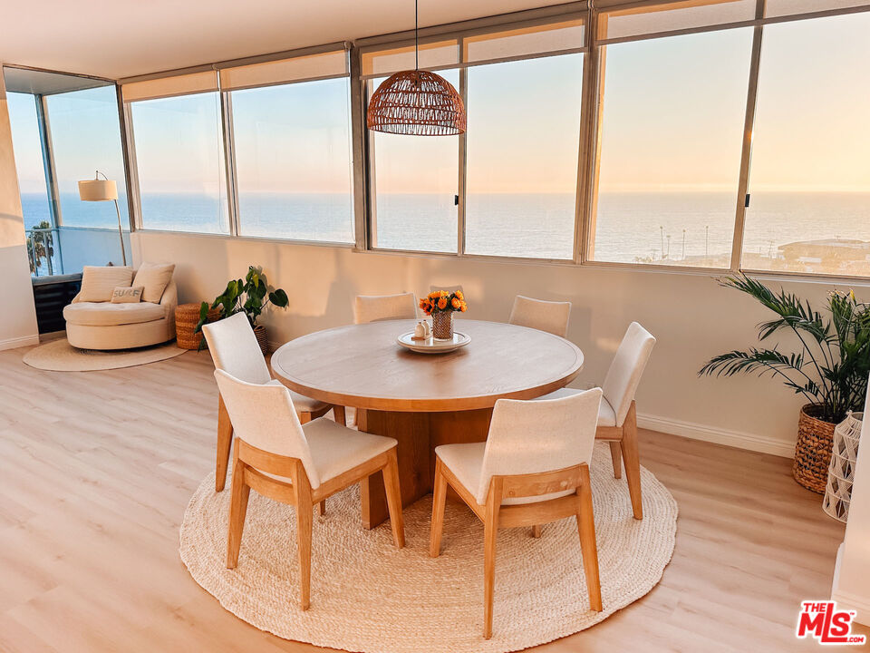 17350 W Sunset Blvd Unit: 605