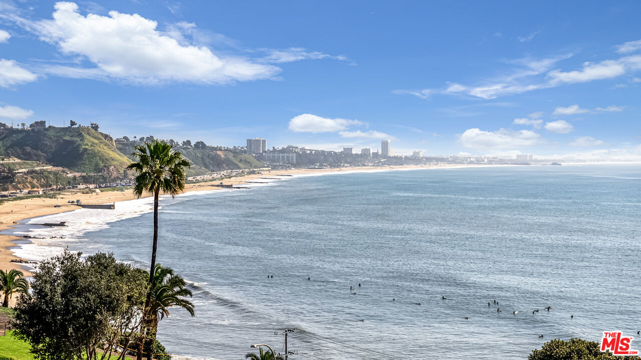 17350 W Sunset Blvd Unit: 605