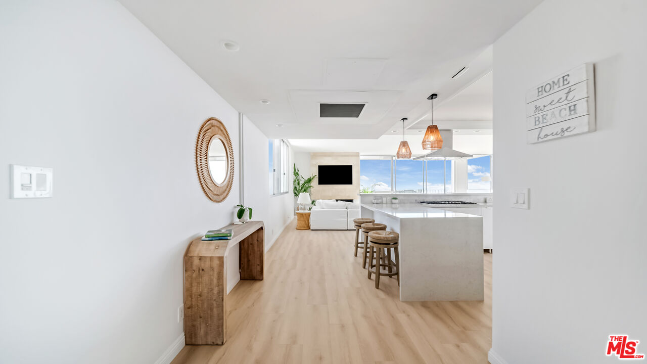 17350 W Sunset Blvd Unit: 605