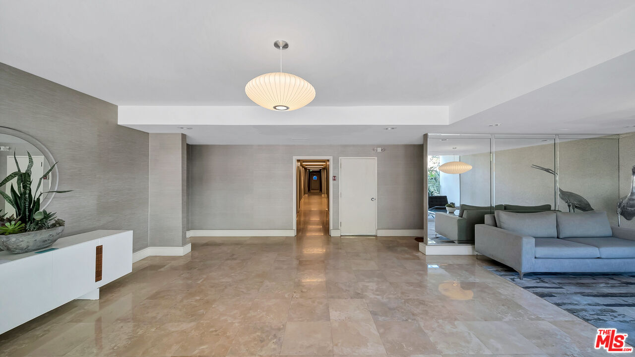 17350 W Sunset Blvd Unit: 605