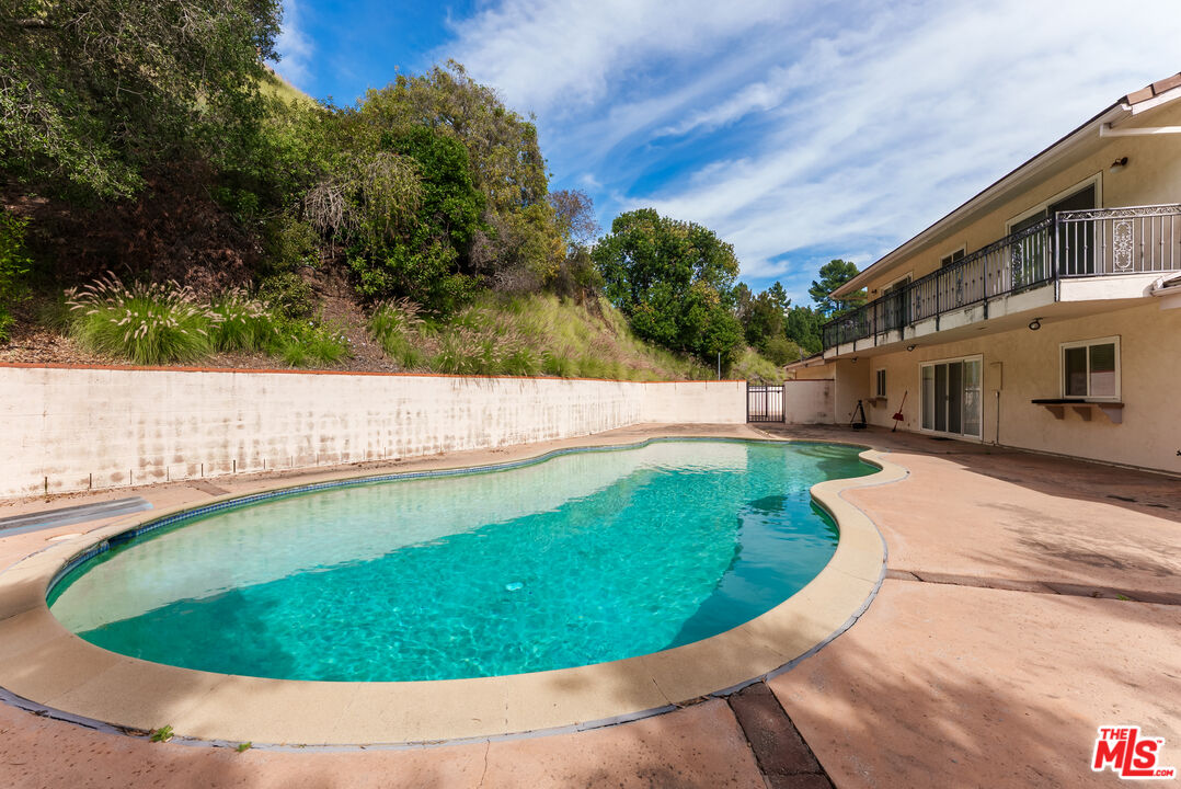 1181 Somera Rd
