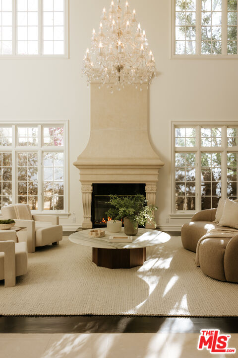 1202 San Vicente Blvd