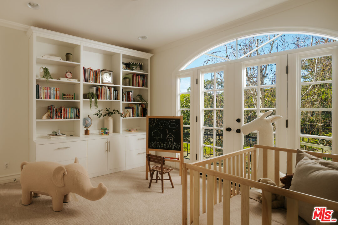 1202 San Vicente Blvd