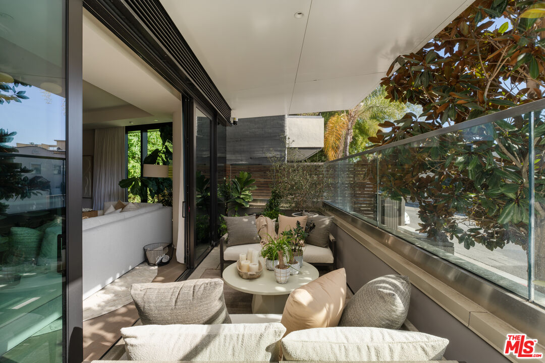 8420 W Sunset Blvd Unit: 107