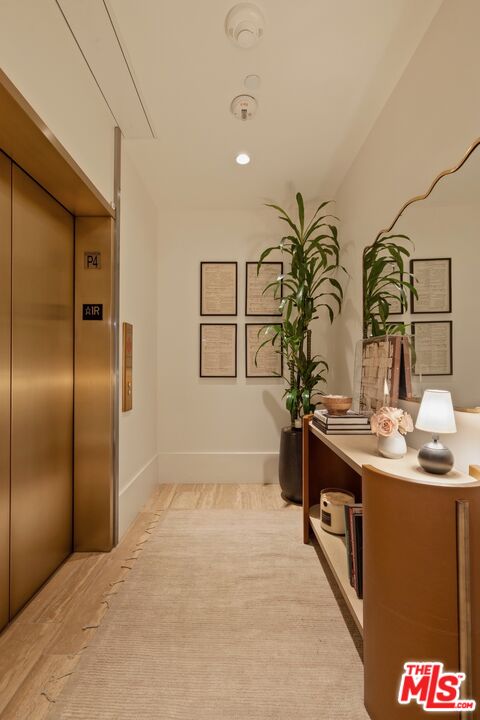 8420 W Sunset Blvd Unit: 107