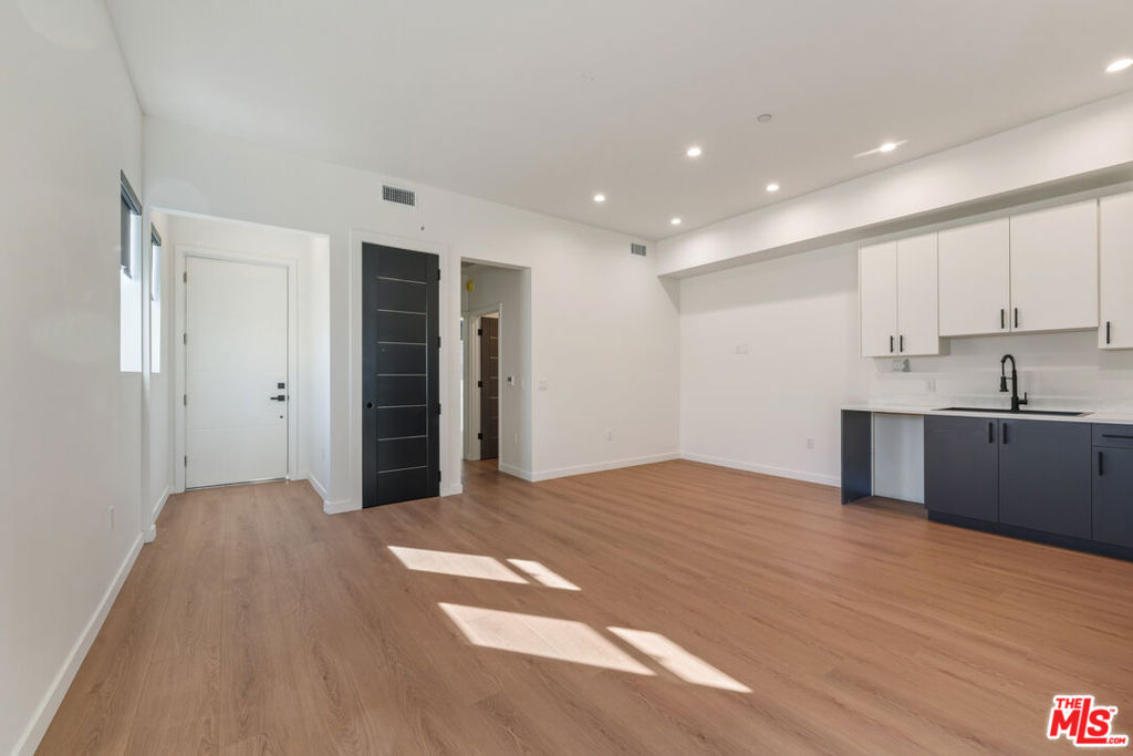 8730 Etiwanda Avenue