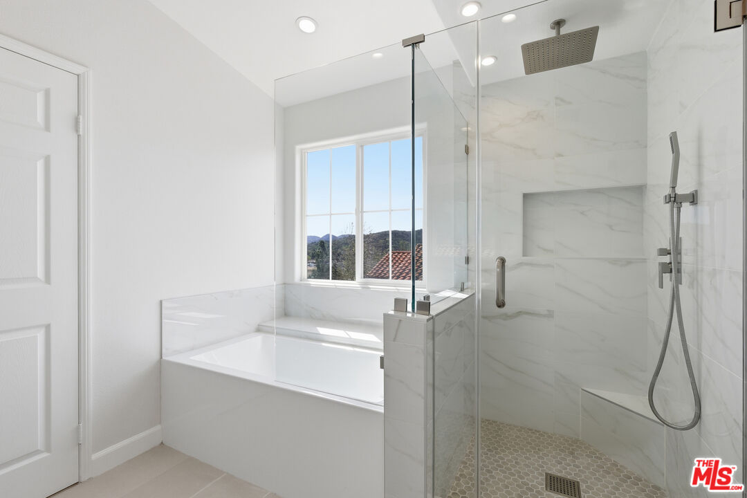 359 Westlake Vista Ln