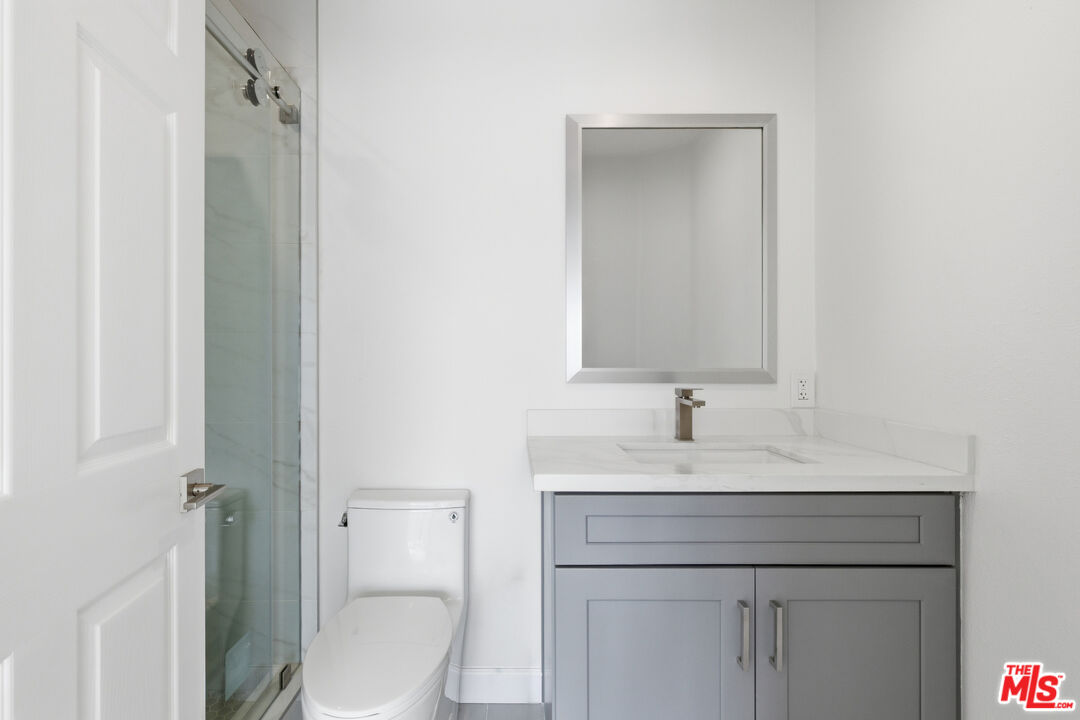 359 Westlake Vista Ln